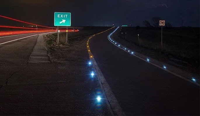 LED Solar Stud Light - Image 2